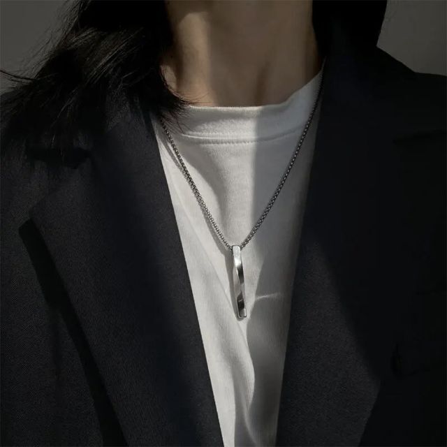 SALE/84%OFF】 ツイスト ネックレス シルバー メンズ シンプル ツイスト ネックレス シルバー メンズ シンプル