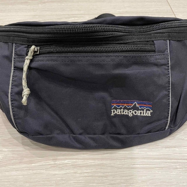 patagonia(パタゴニア)の00年代 Patagonia HIP VAULT 刺繍ロゴ ウエストポーチ 紺色 メンズのバッグ(ウエストポーチ)の商品写真