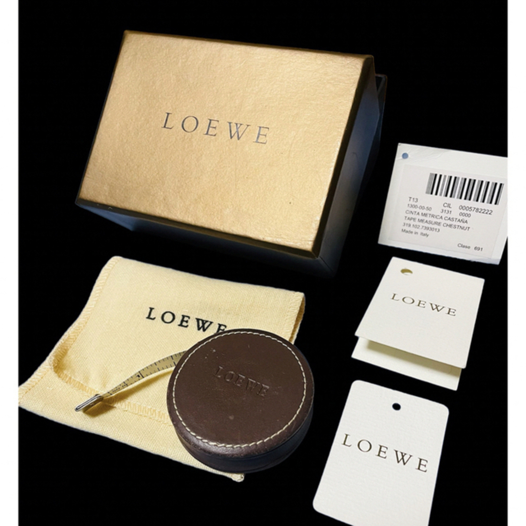 LOEWE(ロエベ)のLOEWE◆超レア◆革製メジャー◆タグ付きBOX付き◆国内直営店購入◆ インテリア/住まい/日用品のインテリア/住まい/日用品 その他(その他)の商品写真