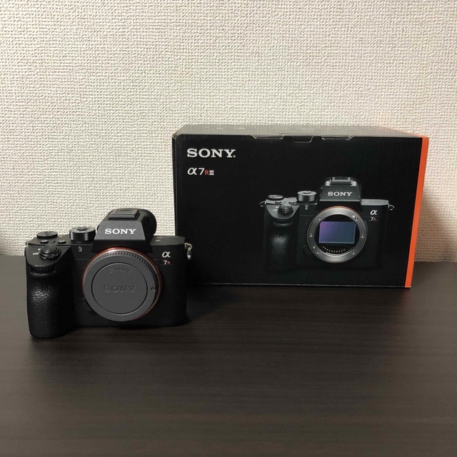 特価】 SONY - a7RⅢ *最終値下げ【美品】SONY ミラーレス一眼 ...