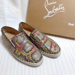 クリスチャンルブタン(Christian Louboutin)のクリスチャンルブタン　ローカット　スニーカー　スパイクスタッズ　靴　美品(スニーカー)