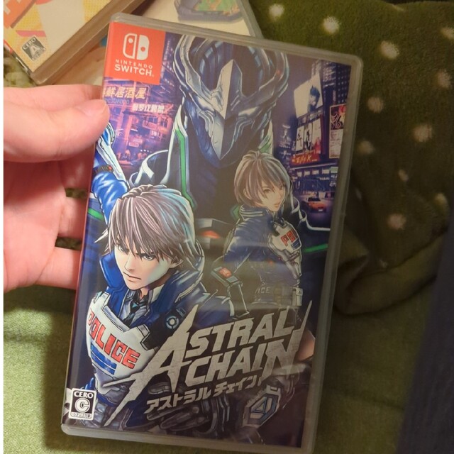 ASTRAL CHAIN（アストラルチェイン） Switch エンタメ/ホビーのゲームソフト/ゲーム機本体(家庭用ゲームソフト)の商品写真