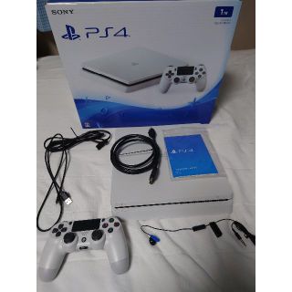 ソニー(SONY)の【中古】PS4本体１TB　プレイステーション4本体　付属品　箱取説あり(家庭用ゲーム機本体)