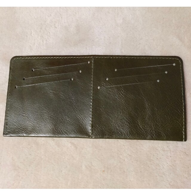 極薄 革製 カードホルダー PLUCA カーキ 12枚収納可能 天然皮革 メンズのファッション小物(長財布)の商品写真