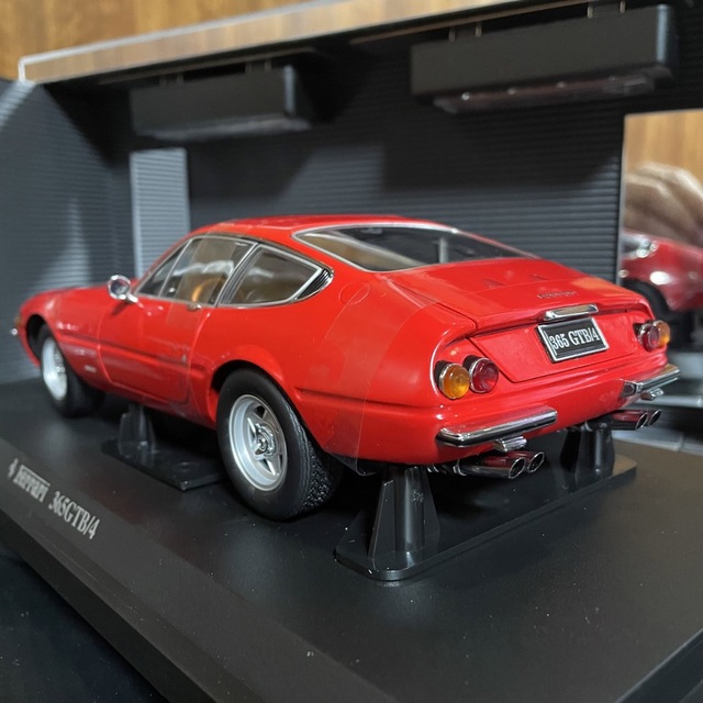 特価 BBR (1/43) フェラーリ 365GTB/4 Daytona