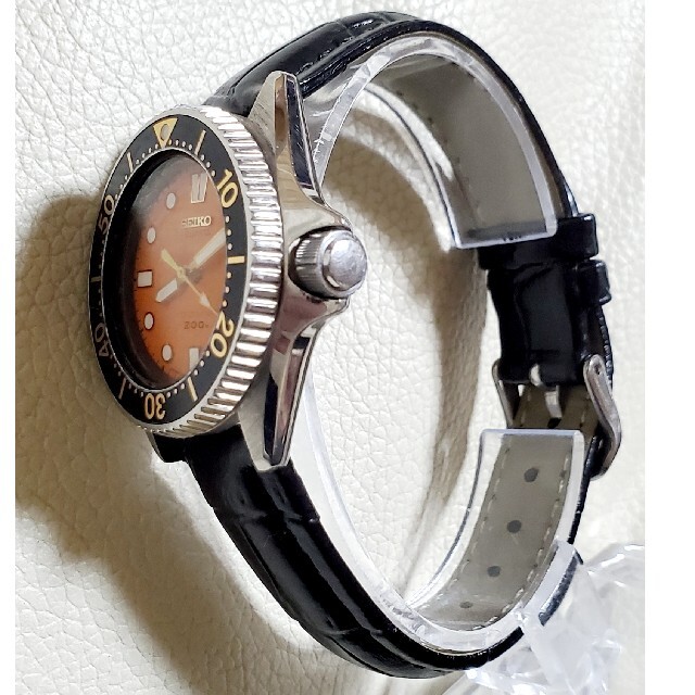 SEIKO(セイコー)のSEIKO セイコー ダイバー デイト オレンジ クォーツ メンズ ボーイズ メンズの時計(腕時計(アナログ))の商品写真