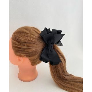 【SALE】特大リボンバナナクリップ　バンスクリップ　小顔効果　ビックリボン(ヘアアクセサリー)