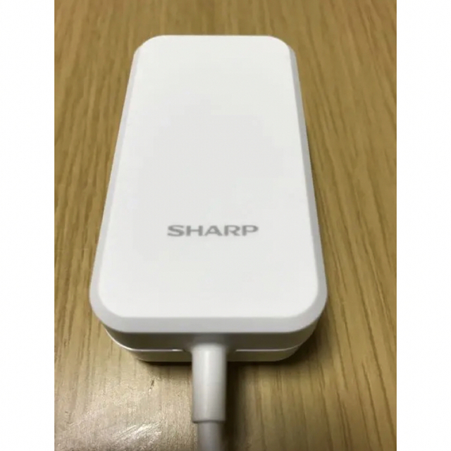 SHARP(シャープ)の未使品⭐︎SHARP純正 SH-AC05 充電器　 スマホ/家電/カメラのスマートフォン/携帯電話(バッテリー/充電器)の商品写真