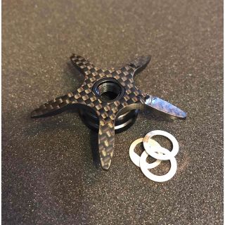 ✴️新入荷✴️数量限定✴️アブ レボ 左ハンドル用 オフセットカーボンスタードラグ