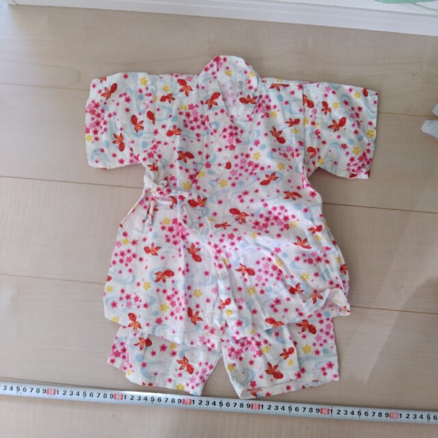 女の子　甚平　100 キッズ/ベビー/マタニティのキッズ服女の子用(90cm~)(甚平/浴衣)の商品写真