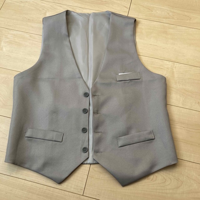 【大幅値下げ】フォーマルベスト　グレー メンズのスーツ(スーツベスト)の商品写真