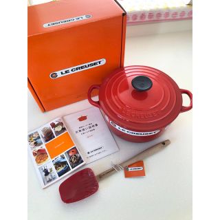 ルクルーゼ(LE CREUSET)のル・クルーゼ新品ココットロンドとグルメスパチュラBHのセット(鍋/フライパン)