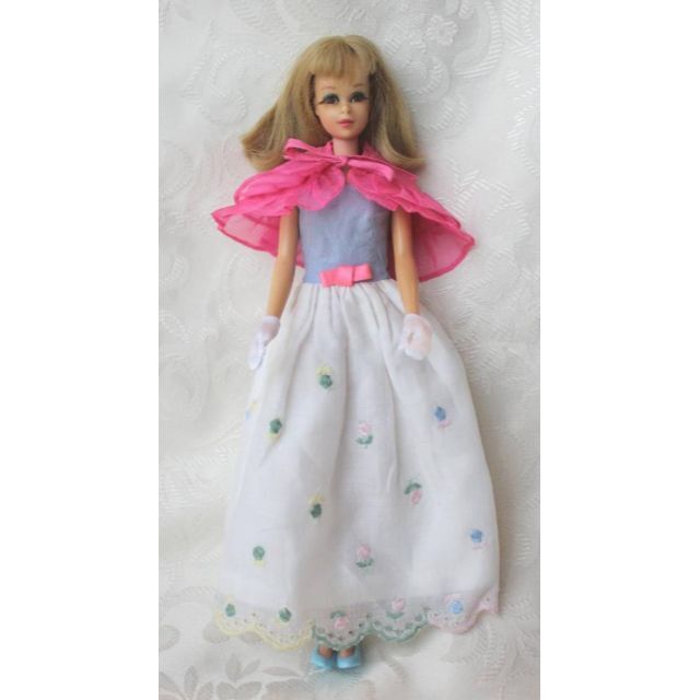 Barbie #1260 First Formal Gown Pink Cape エンタメ/ホビーのおもちゃ/ぬいぐるみ(その他)の商品写真
