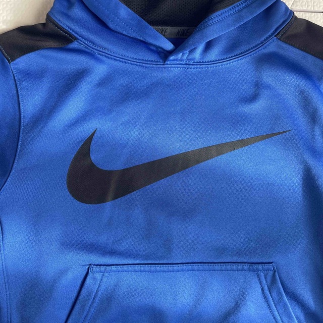 NIKE 美品 NIKE ナイキ ❤️ スウェット トレーナー パーカー 120-130の通販 by Mʕ•̫͡•ʔH|ナイキならラクマ NIKE ナイキ パーカー 120 130