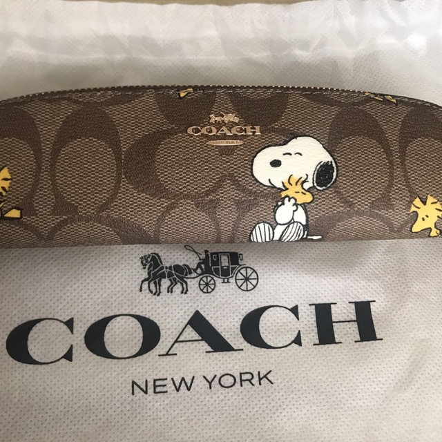 COACH(コーチ)のスヌーピー　コーチ　コラボ　ペンケース インテリア/住まい/日用品の文房具(ペンケース/筆箱)の商品写真