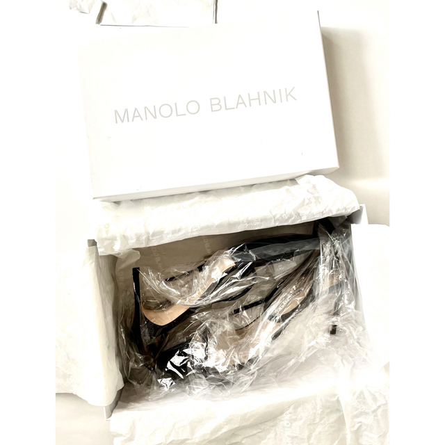 MANOLO BLAHNIK(マノロブラニク)の新品未使用　ManoloBlahnik　マノロ　サンダル　39.5 US9.5 レディースの靴/シューズ(ハイヒール/パンプス)の商品写真