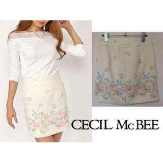 セシルマクビー(CECIL McBEE)のCECIL MABEE 花柄ペールカラータイトスカート♡(ミニスカート)