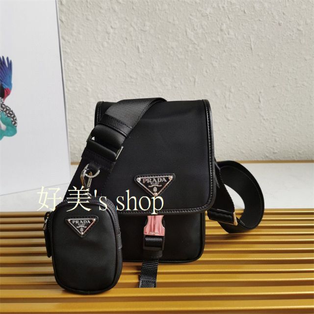 驚きの価格 バッグメッセンジャーバッグ PRADA プラダ Re-Nylon xサフィアーノレザー