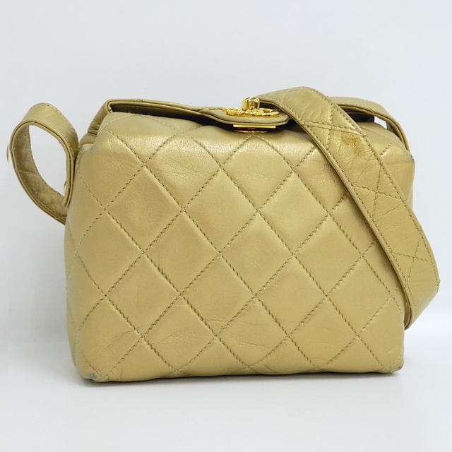 2022春の新作 CHANEL - CHANEL ショルダーバッグ マトラッセ ココ