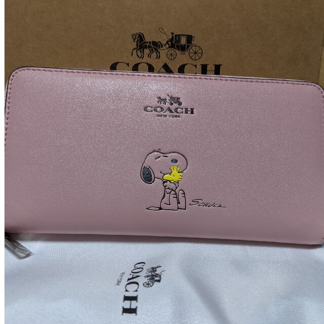 COACH 長財布 スヌーピーコラボ ピンク - 財布