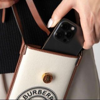 新品／未使用】BURBERRY バーバリー スマホショルダー 【好評にて期間