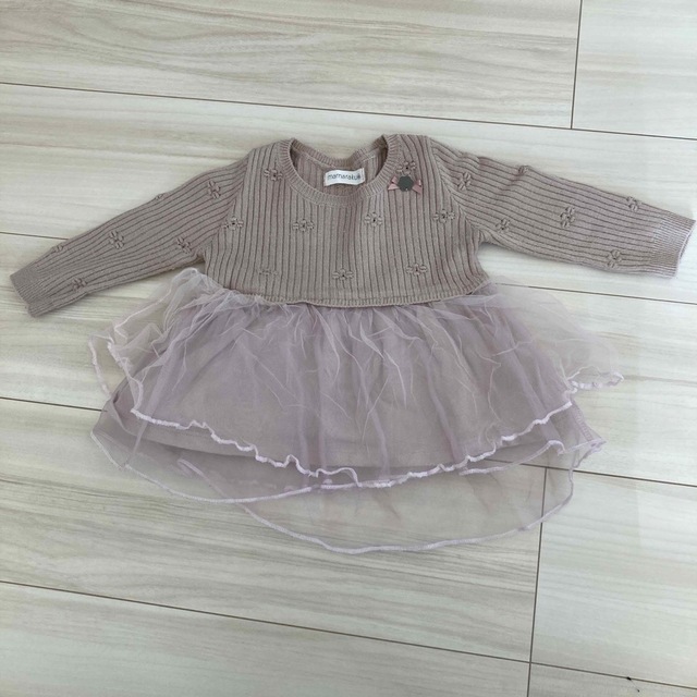 ママラク　フリル付きトップス　80 キッズ/ベビー/マタニティのベビー服(~85cm)(シャツ/カットソー)の商品写真