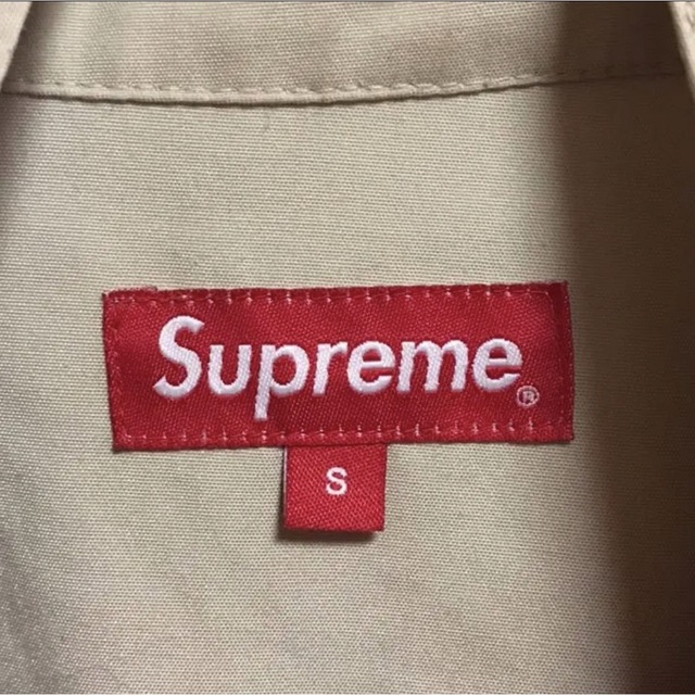 値下げ中】 3万→2万 supreme シュプリーム ジャケット ベージュ 値下げ中】 3万→2万 supreme シュプリーム ジャケット ベージュ