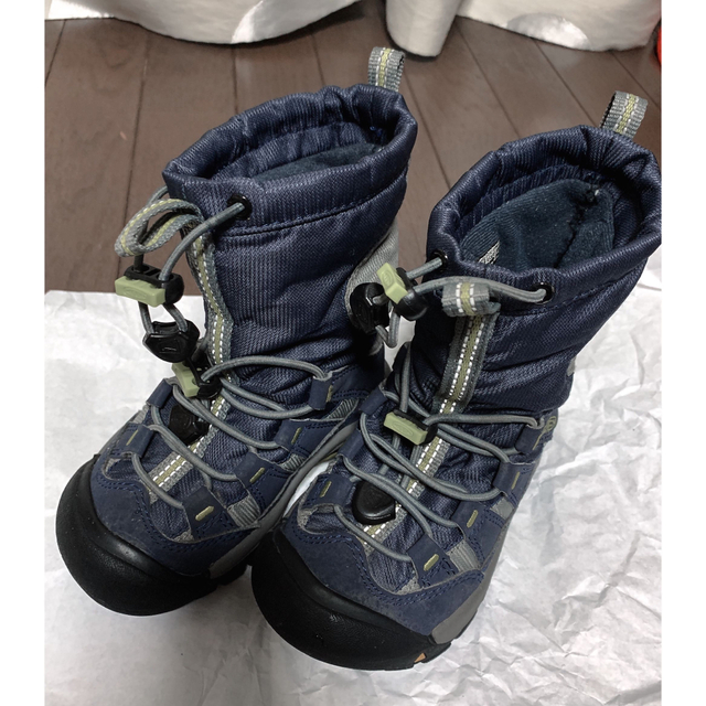 KEEN(キーン)のkeen  スノーブーツ 15センチ キッズ/ベビー/マタニティのキッズ靴/シューズ(15cm~)(ブーツ)の商品写真