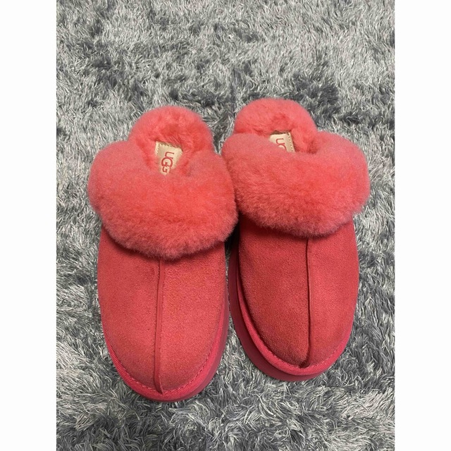 UGG サンダル