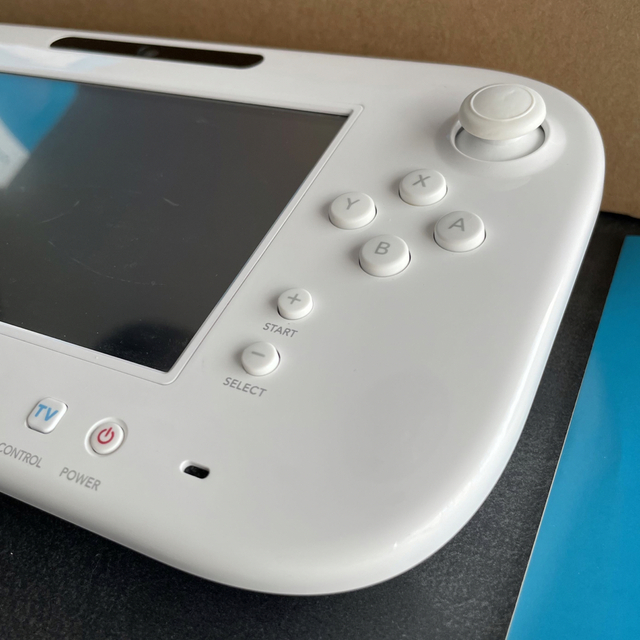 Wii U(ウィーユー)のWiiU プレミアムセット　コントローラー、ソフト付き エンタメ/ホビーのゲームソフト/ゲーム機本体(家庭用ゲーム機本体)の商品写真