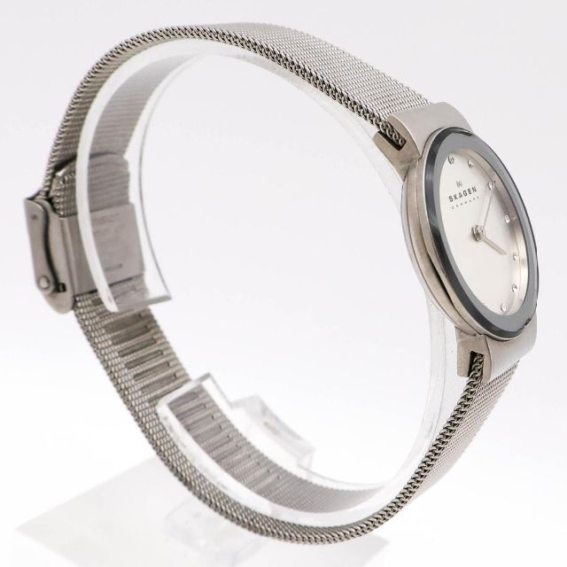 SKAGEN(スカーゲン)の《美品》SKAGEN 腕時計 シルバー ストーン 薄型 ドレスウォッチ レディースのファッション小物(腕時計)の商品写真