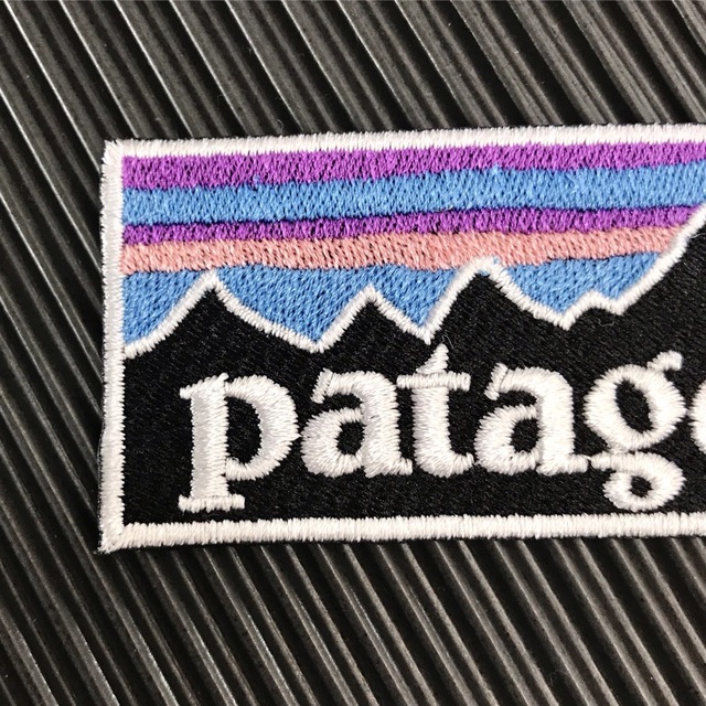 patagonia(パタゴニア)のパタゴニア PATAGONIA フィッツロイ ロゴ アイロンワッペン -36 ハンドメイドの素材/材料(各種パーツ)の商品写真