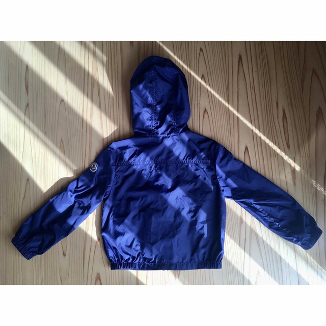 MONCLER(モンクレール)のMONCLER　キッズアウター キッズ/ベビー/マタニティのキッズ服男の子用(90cm~)(ジャケット/上着)の商品写真