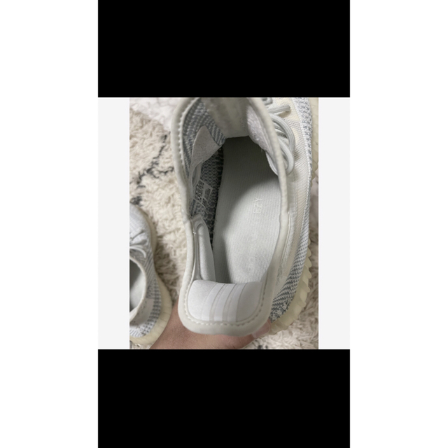 adidas(アディダス)のadidas YEEZY BOOST 350 V2 クラウドホワイトFW3043 メンズの靴/シューズ(スニーカー)の商品写真