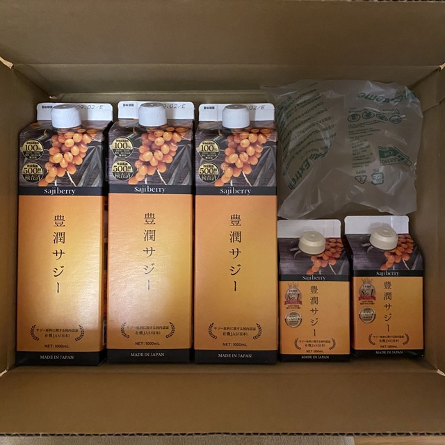 Finess(フィネス)の【新品・未開封】豊潤サジー1000ml×3本、300ml×2本 計5本セット 食品/飲料/酒の健康食品(その他)の商品写真