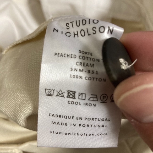STUDIO NICHOLSON(スタジオニコルソン)のPEACHED COTTON TWILL VOLUME PLEAT PANTS メンズのパンツ(スラックス)の商品写真