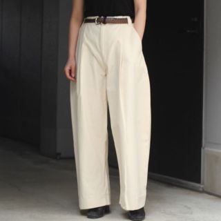 スタジオニコルソン(STUDIO NICHOLSON)のPEACHED COTTON TWILL VOLUME PLEAT PANTS(スラックス)