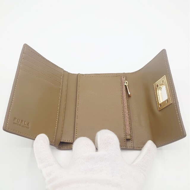 Furla - 【新品】FURLA フルラ 3つ折り 財布 カーキブラウンの通販 by