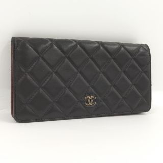 シャネル(CHANEL)のCHANEL 二つ折り 長財布 マトラッセ レザー ブラック A31509(財布)