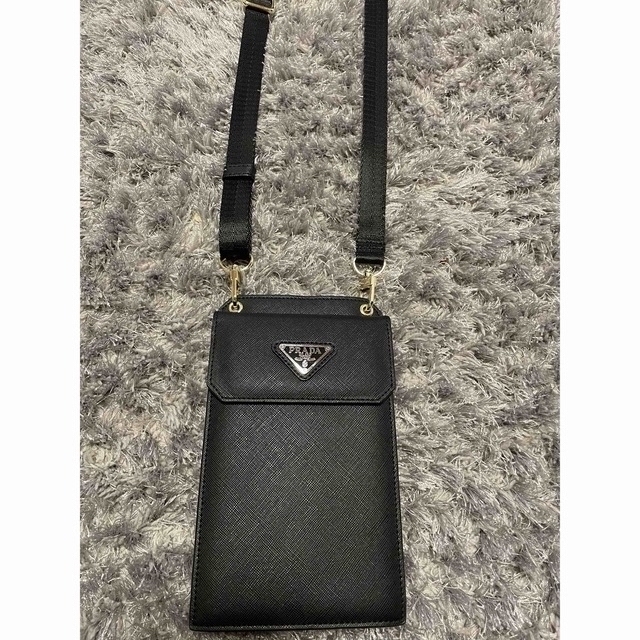 PRADA(プラダ)のPRADA フォンショルダー スマホ/家電/カメラのスマホアクセサリー(iPhoneケース)の商品写真