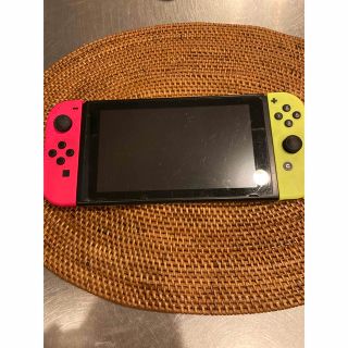 ニンテンドースイッチ(Nintendo Switch)の任天堂Switch⭐️(家庭用ゲーム機本体)