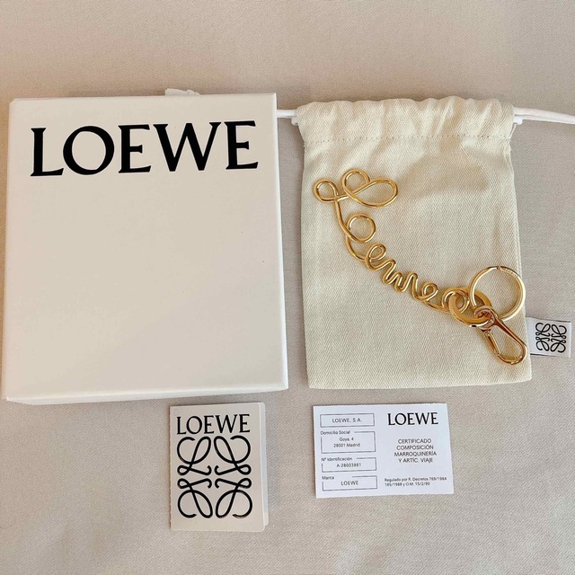 LOEWE Signature キーホルダー シグネチャー チャーム