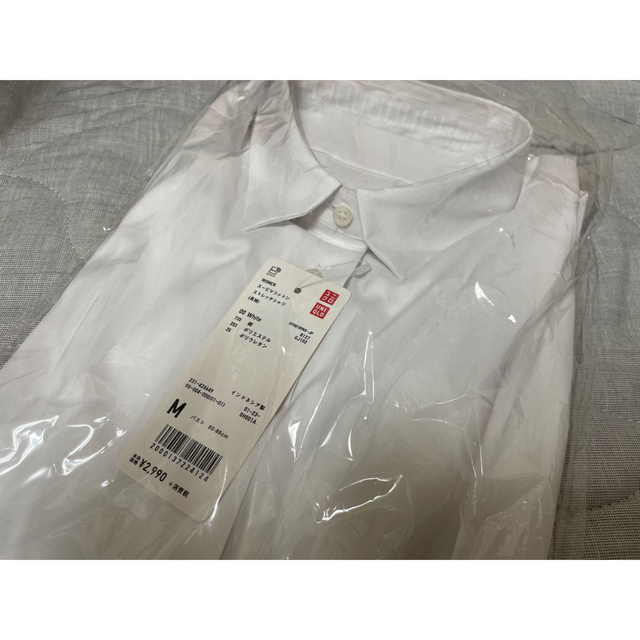 UNIQLO(ユニクロ)の✳︎未使用✳︎ ユニクロ　ワイシャツ　レディース レディースのトップス(シャツ/ブラウス(長袖/七分))の商品写真