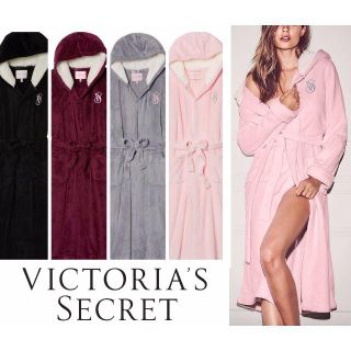 ヴィクトリアズシークレット(Victoria's Secret)の4色あり♪ふわもこ♡フード付♪The Cozyロングローブ(ルームウェア)