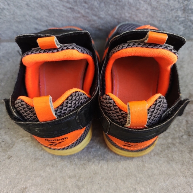 Reebok(リーボック)のReebok　子供　スニーカー　13.5センチ キッズ/ベビー/マタニティのベビー靴/シューズ(~14cm)(スニーカー)の商品写真