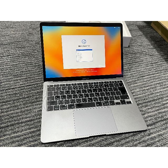 Apple - MacBook Air (Retina, 13-inch, 2020) （中古）