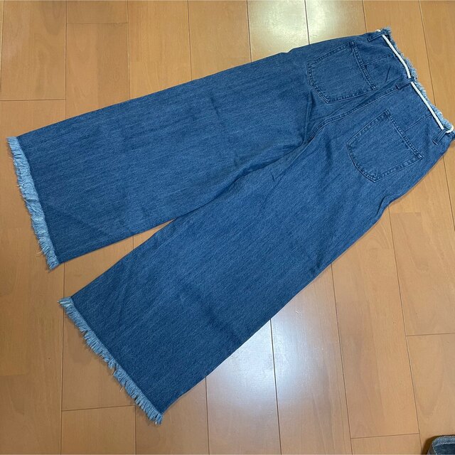 LOWRYS FARM(ローリーズファーム)の新品 LOWRYS FARM ロープベルト付きハイウエストフリンジパンツ レディースのパンツ(デニム/ジーンズ)の商品写真