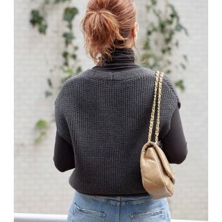Spick & Span - 【新品・タグ付き】パールボタン畦ニットベスト グレー
