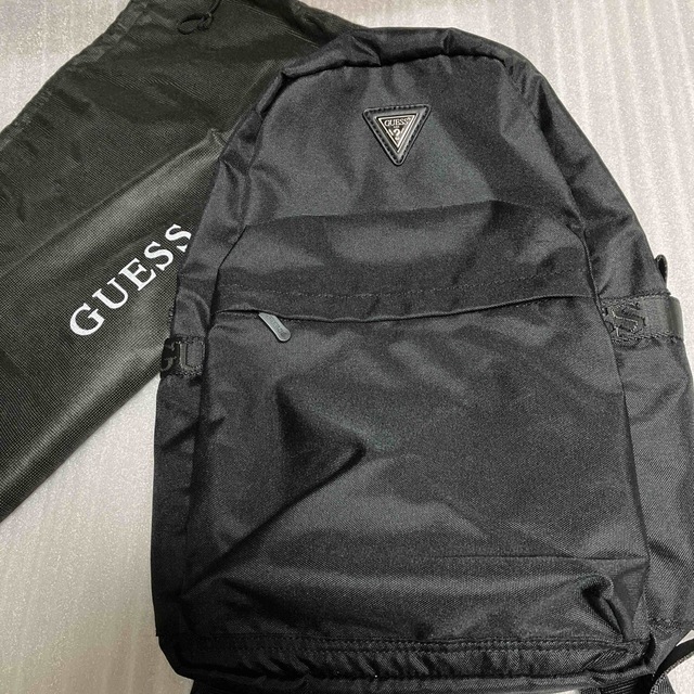 GUESS(ゲス)のguess  ゲス　リュック レディースのバッグ(リュック/バックパック)の商品写真