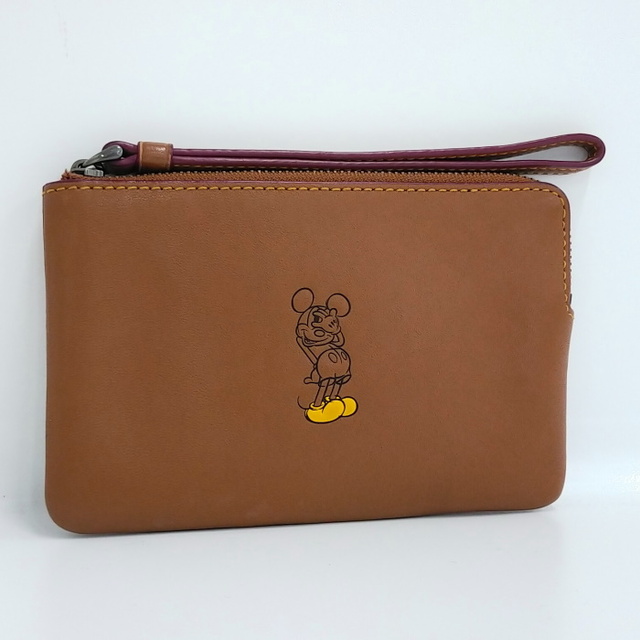 COACH(コーチ)のCOACH Disney ミッキーマウス ポーチ コーナージップリストレット レディースのファッション小物(ポーチ)の商品写真